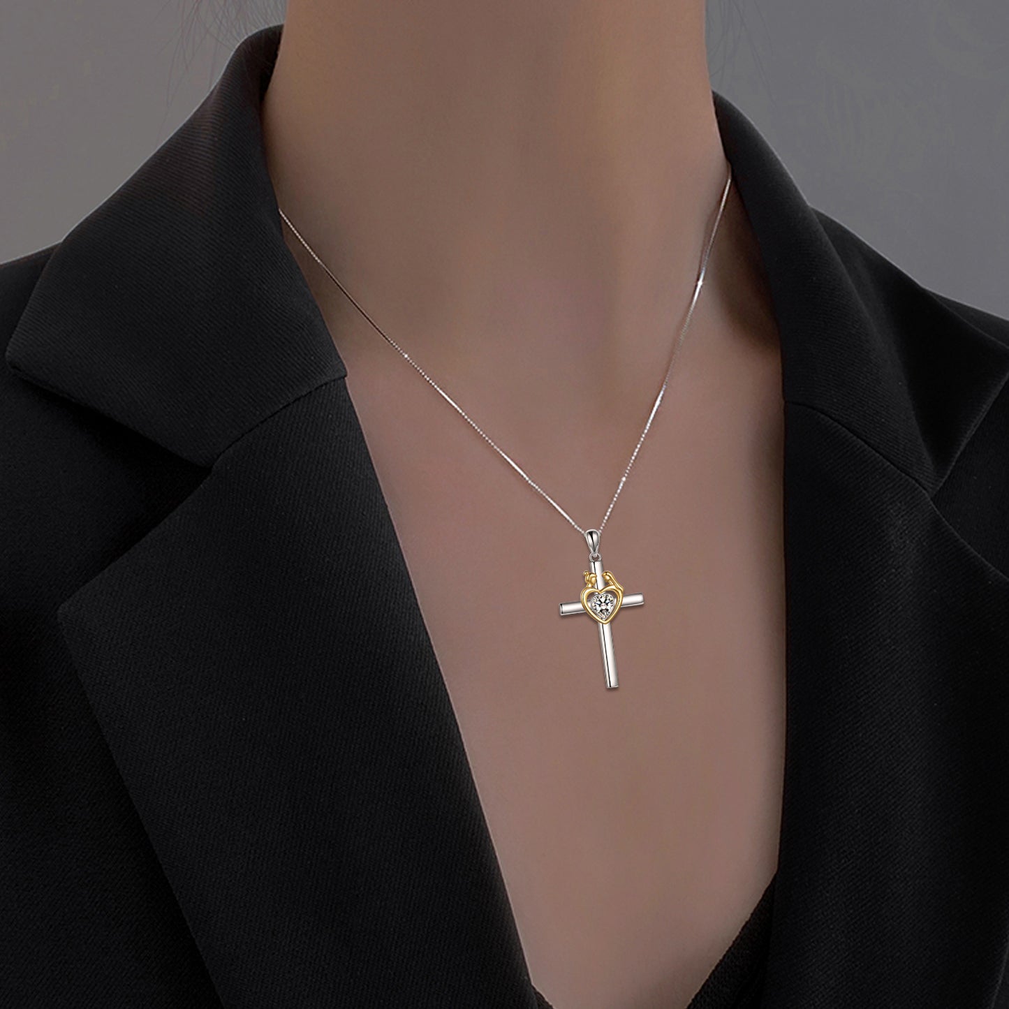 Best Friend Sterling Silver Engraved Cross - Málle